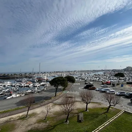 Appartement T3 Avec Balcon Et Parking Prive Au Port D'arcachon - Fr-1-319-591 *
