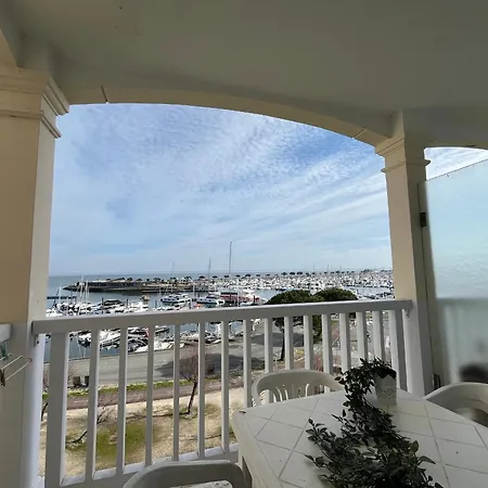 T3 Avec Balcon Et Parking Prive Au Port D'arcachon - Fr-1-319-591 *